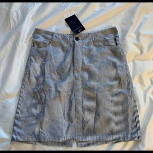 Brandy Melville skirt